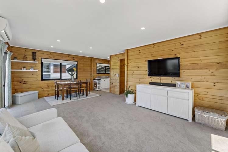 22 Albatross Road Red Beach_3