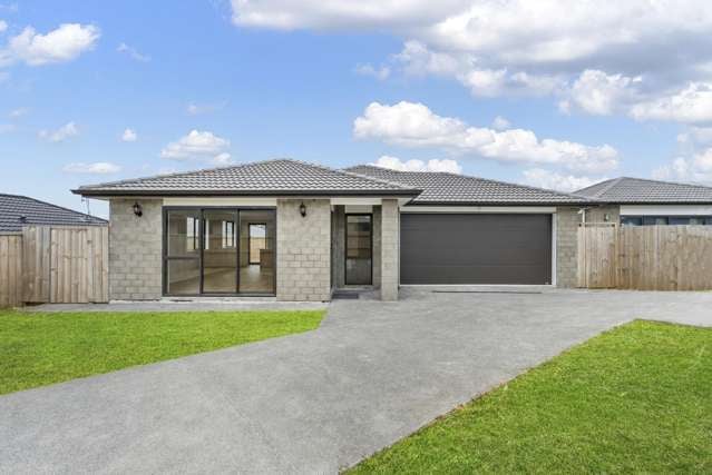 Stunning 4-Bedroom Home in Waiuku