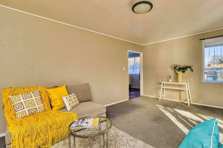 44 Livingstone Road Flaxmere_5