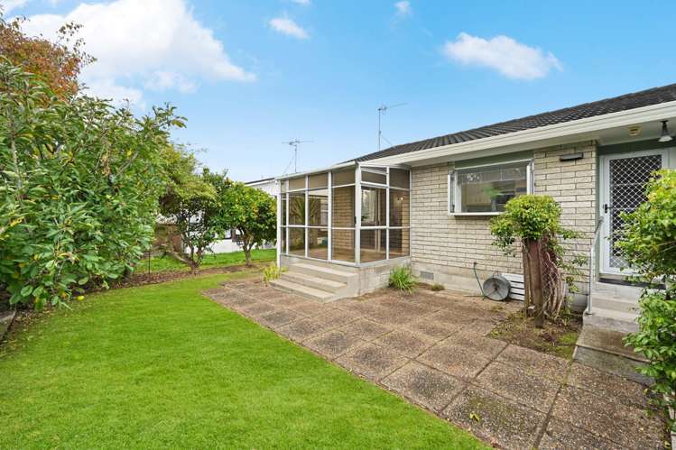 15 Bains Avenue Hamilton East_1