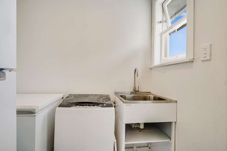 25 & 25A Paul Crescent Fairfield_10