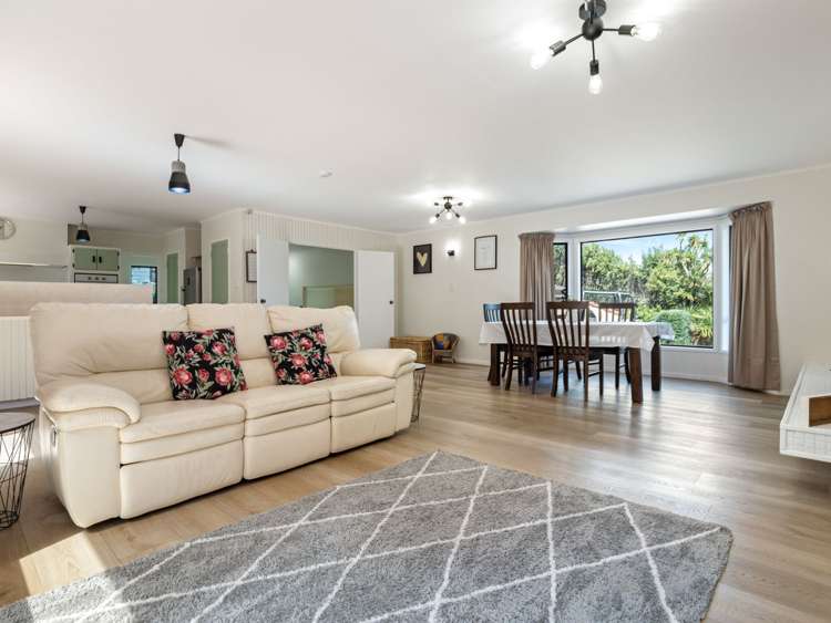 8 Deodar Place Totara Heights_6