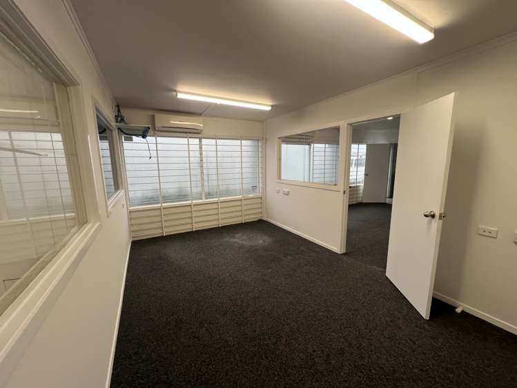 247 Archers Road Wairau Valley_9