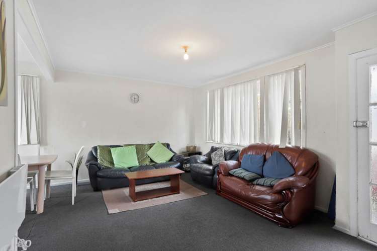 67 Cobham Crescent_3