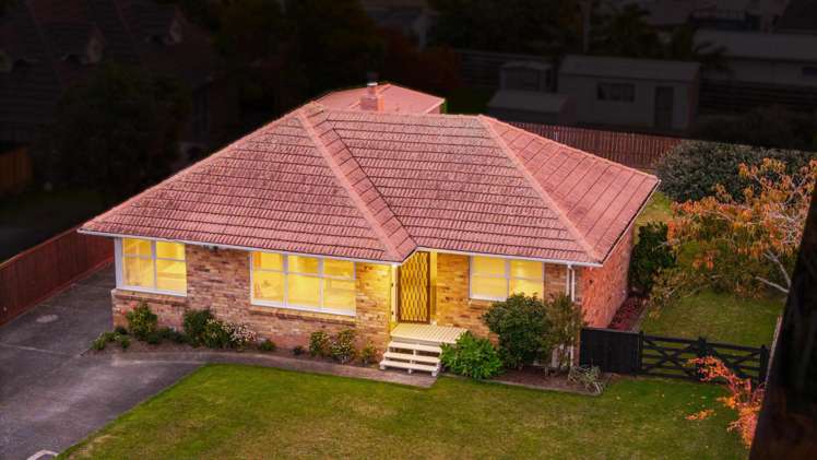 106 Flanshaw Road Te Atatu South_18
