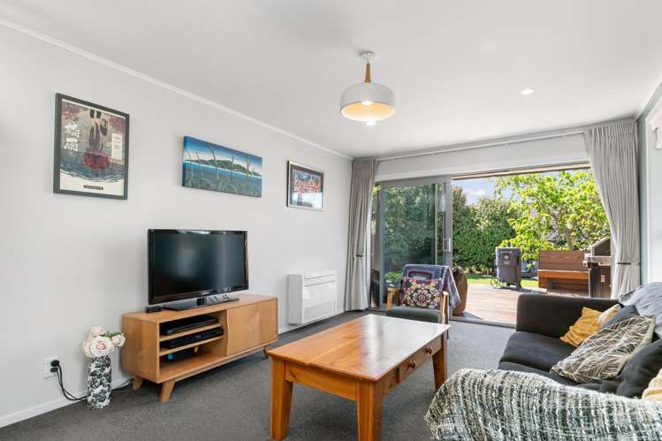 2/174b Grimseys Road Redwood_14