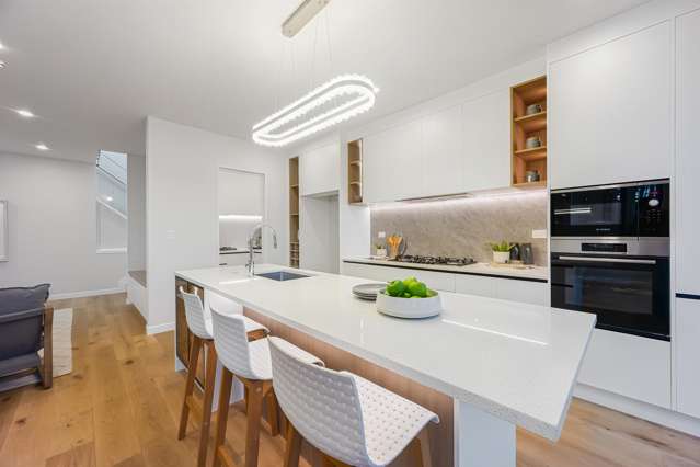 7 Makumaku Place Long Bay_4