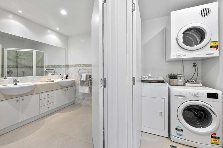 1c/175 Hurstmere Road Takapuna_23