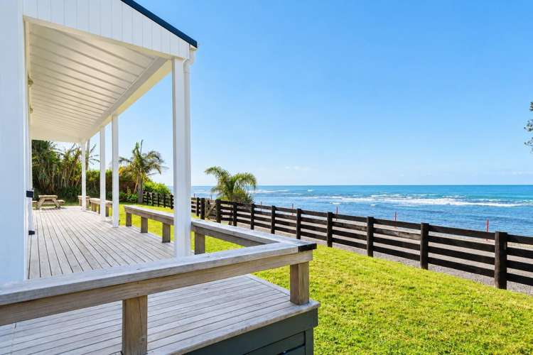165 Beach Road Tokomaru Bay_1