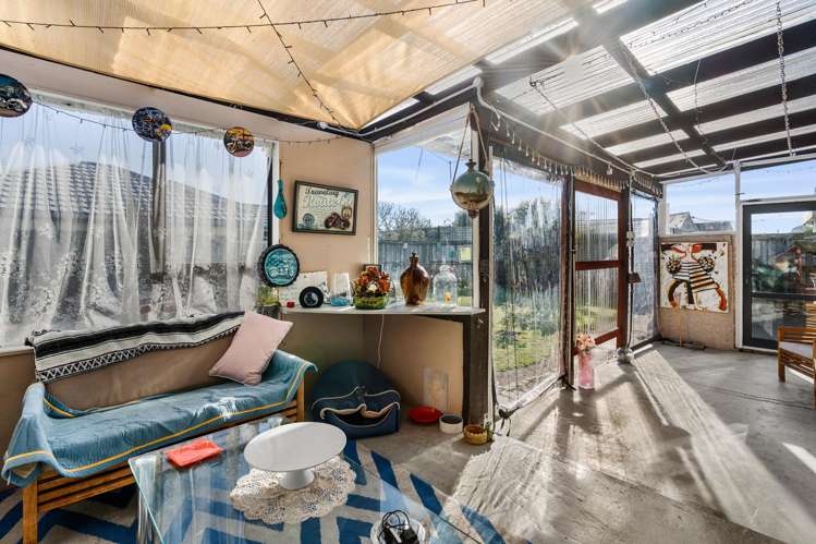 67 Hargood Street Woolston_18