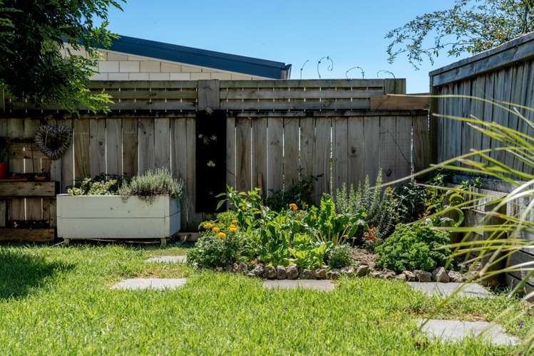 42 Benmore Crescent Pyes Pa_16