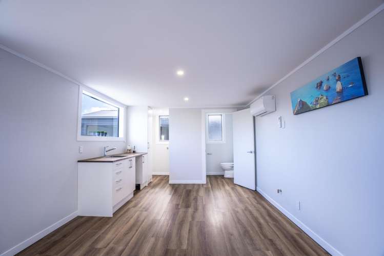9 George Street Waihola_28