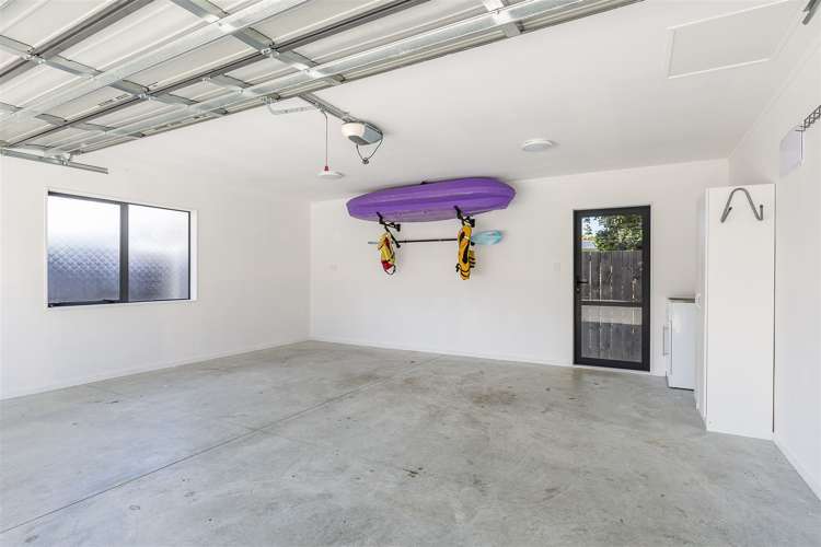 33a Gill Avenue Te Atatu Peninsula_17