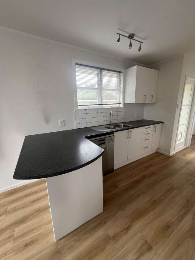 24 Patrick Place 2742_4