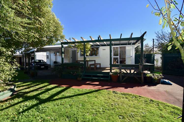 15 Clifton Avenue Carterton_13