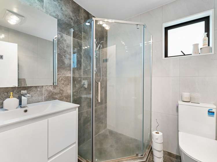 14B Evans Road Weymouth_7