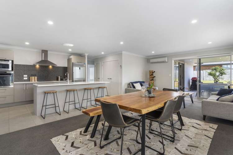 13 Artists Avenue Beachlands_1