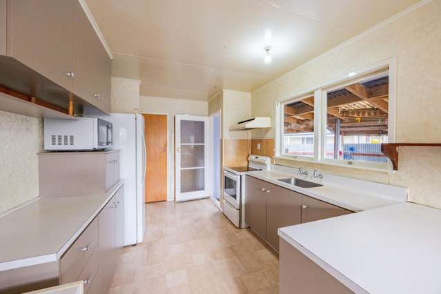 24 Essex Street Tamatea_2