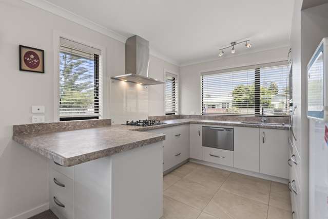 39 Shamrock Street Takaro_1