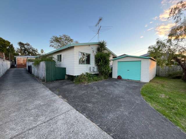 A charming three-bedroom home in a prime location!