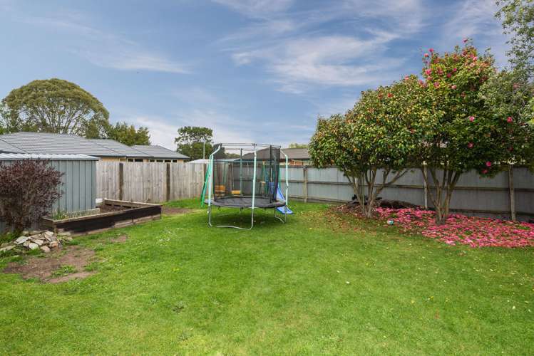 5 Gibbs Drive Woodend_13