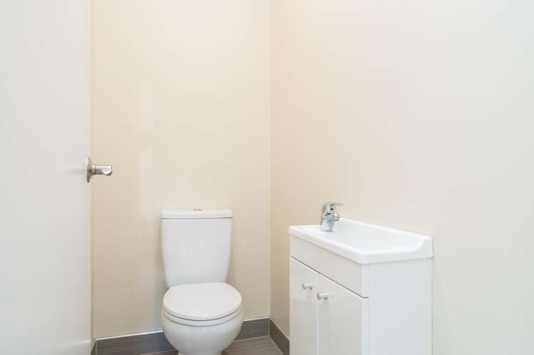 16H Lincoln Road Henderson_23