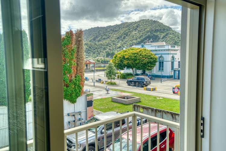 85 Mackay Street Greymouth_16