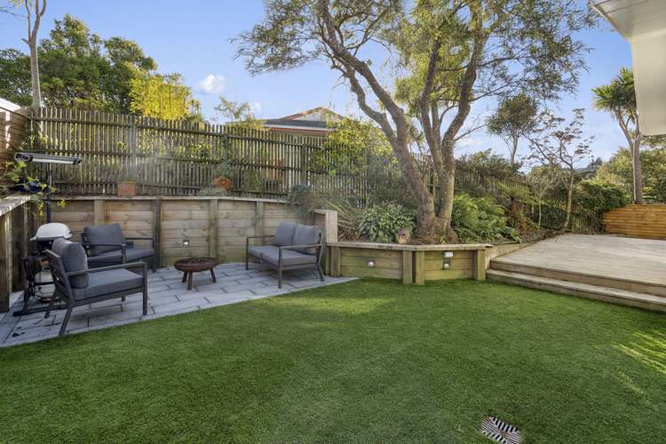 2 Fantail Grove Belmont_12