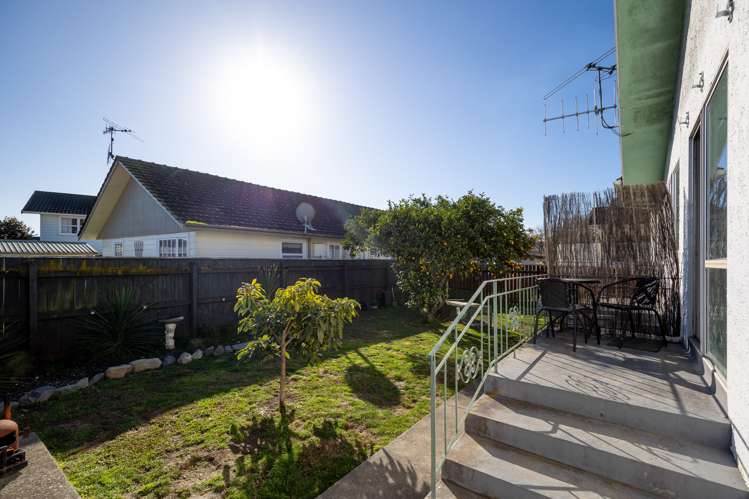 2/120 Nayland Road Stoke_1