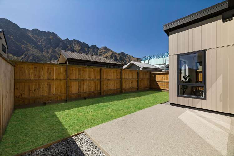 117-135 Howden Drive, Hanley's Farm Jacks Point_12