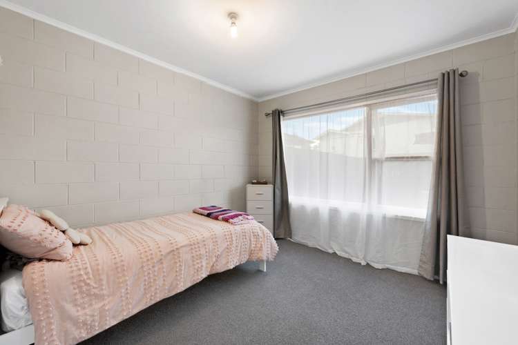 1/9 Plumley Crescent Mangere_5