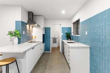 1/57 Aeroview Drive_3