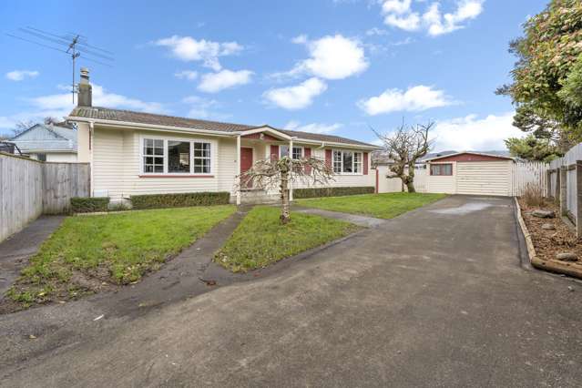 25 Longfellow Street Trentham_1