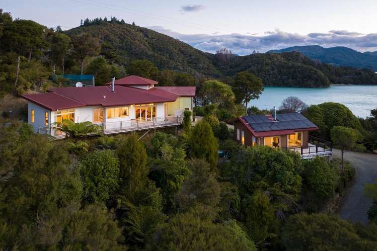 19 Saint Omer Road Kenepuru Sound_18