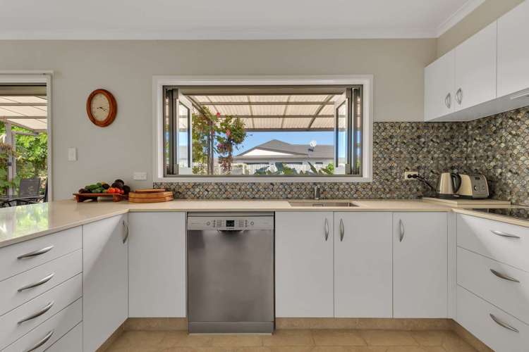 7 Bahamas Key Papamoa_8