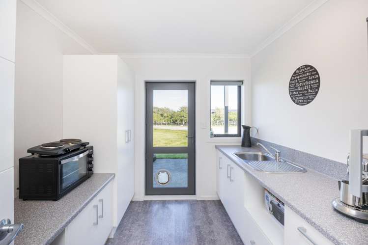 7 Lakeview Drive Foxton Beach_34