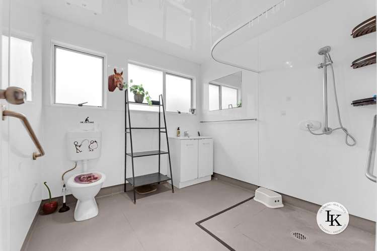 17 Desmond Place Otara_13