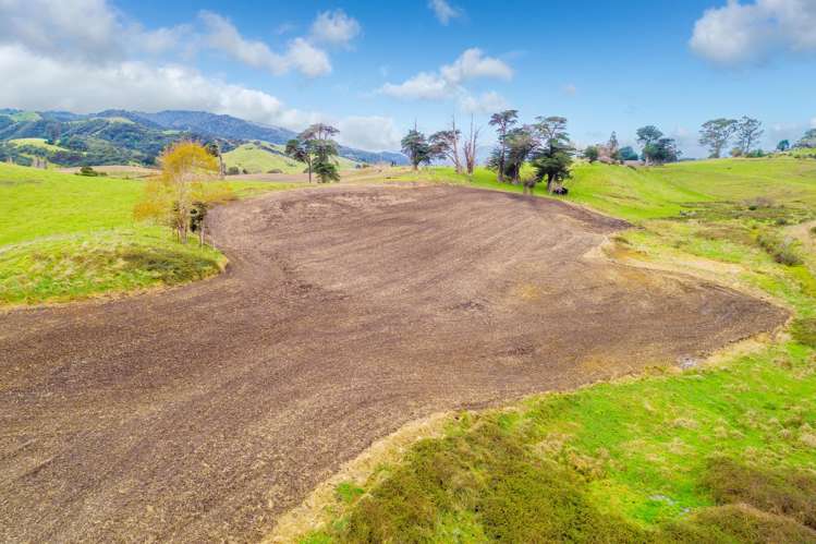 28 Braine Road Oparau_23