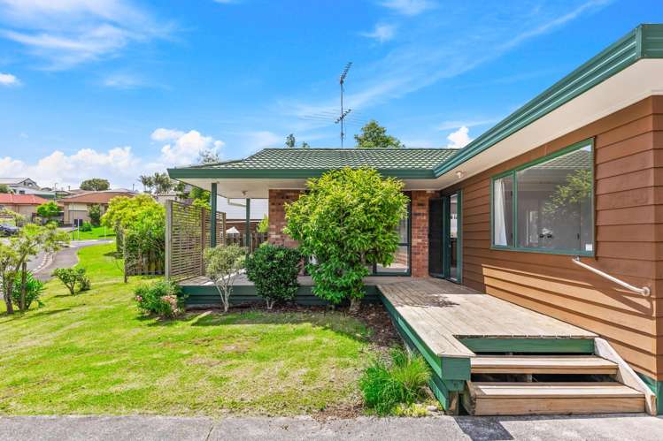 82 Kamara Road Glen Eden_24