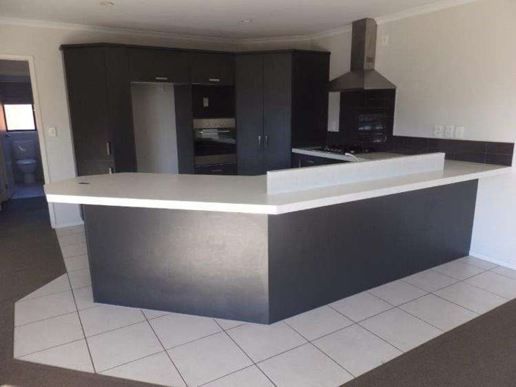 13 Holly Place Rototuna_2