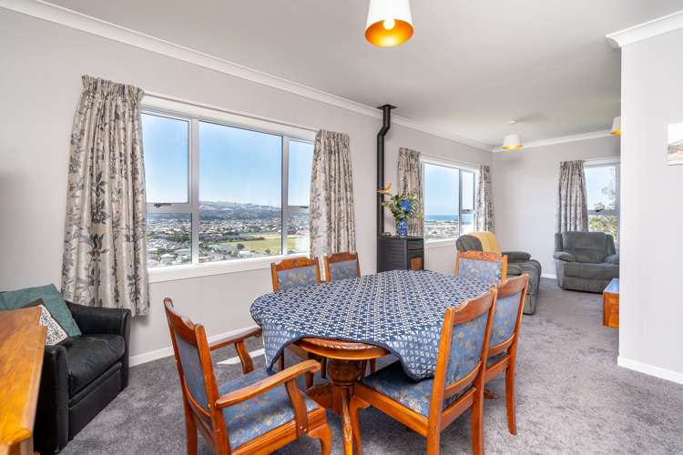 63 Easther Crescent Kew_7