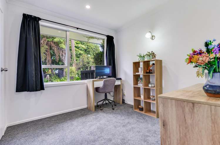 9 Beaumaris Place Dinsdale_17