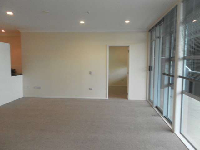 2j/21 Hargreaves Street Auckland Central_2