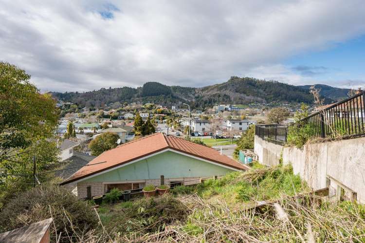 194 Saint Vincent Street Toi Toi_17