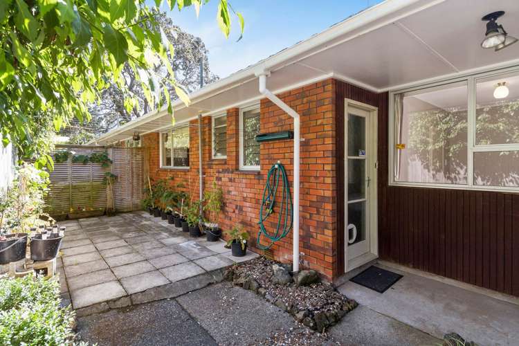 2/20 Poronui Street_0