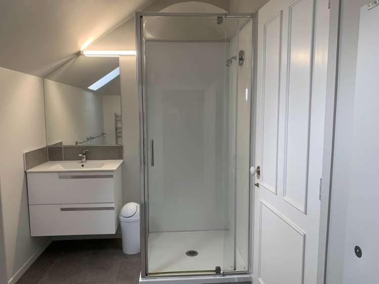 137 Brian Crescent Stanmore Bay_11