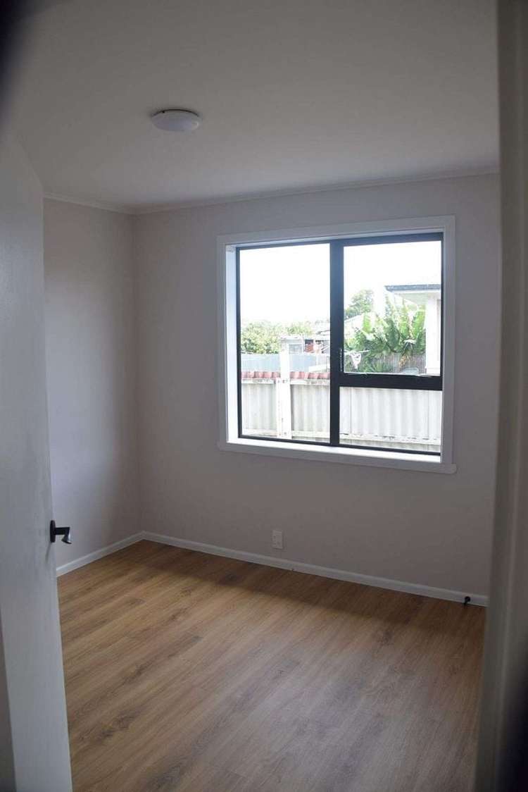 14 Fisher Crescent Otara_8