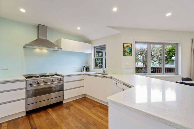 38 Graham Avenue Te Atatu Peninsula_4