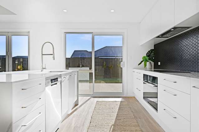 10 Brooklands Street Burwood_3