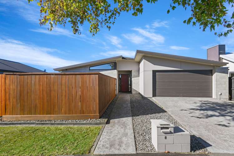 8 Tatahi Street Parklands_21